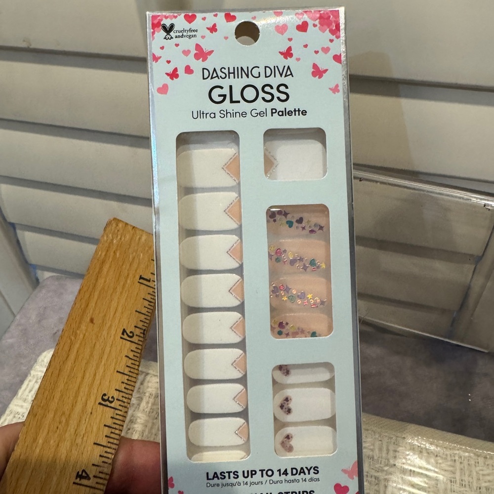 Dashing Diva Gloss Ultra Shine Gel Palette - Pink